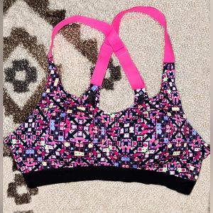 VS Sport Women’s Sports Bra